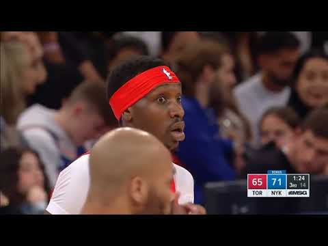 Chris Boucher points out a mismatch with his face