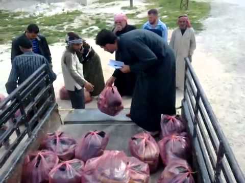 توزيع المعونات الإغاثية في الركايا في محافظة إدلب مقدمة من لجان التنسيق المحلية