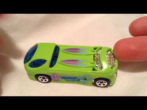 Hot Wheels Deora II (2018 Despicable Me Minion Made)