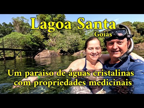 As águas quentes e cristalinas da Lagoa Santa.