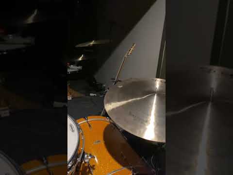 VIDEO! Istanbul Agop 22” Traditional Medium Crash image 6