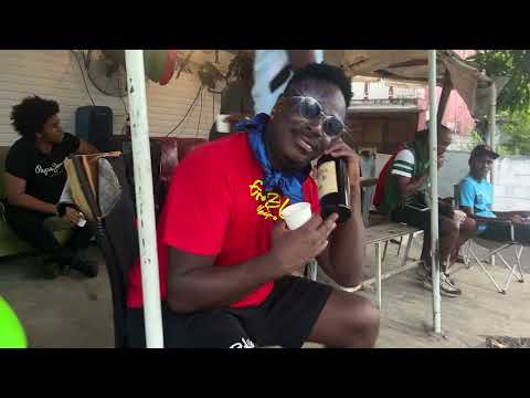 SIMSIMA - Y'A BEZWEN MWEN (Clip Officiel)