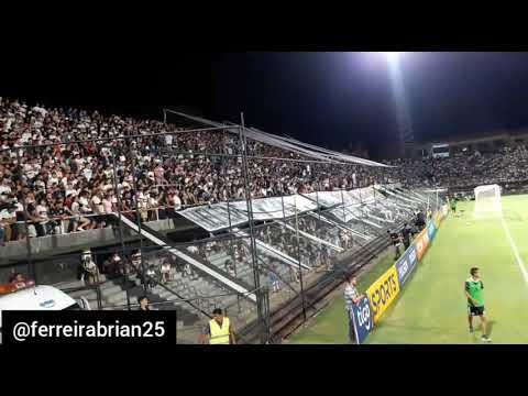 "Canta la hinchada de Olimpia vs 12 de octubre" Barra: La Barra 79 • Club: Olimpia