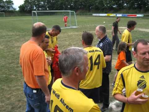 RW Ahrem AH vs. Bushell Athletics F.C. - 28. Mai 2011 in Ahrem