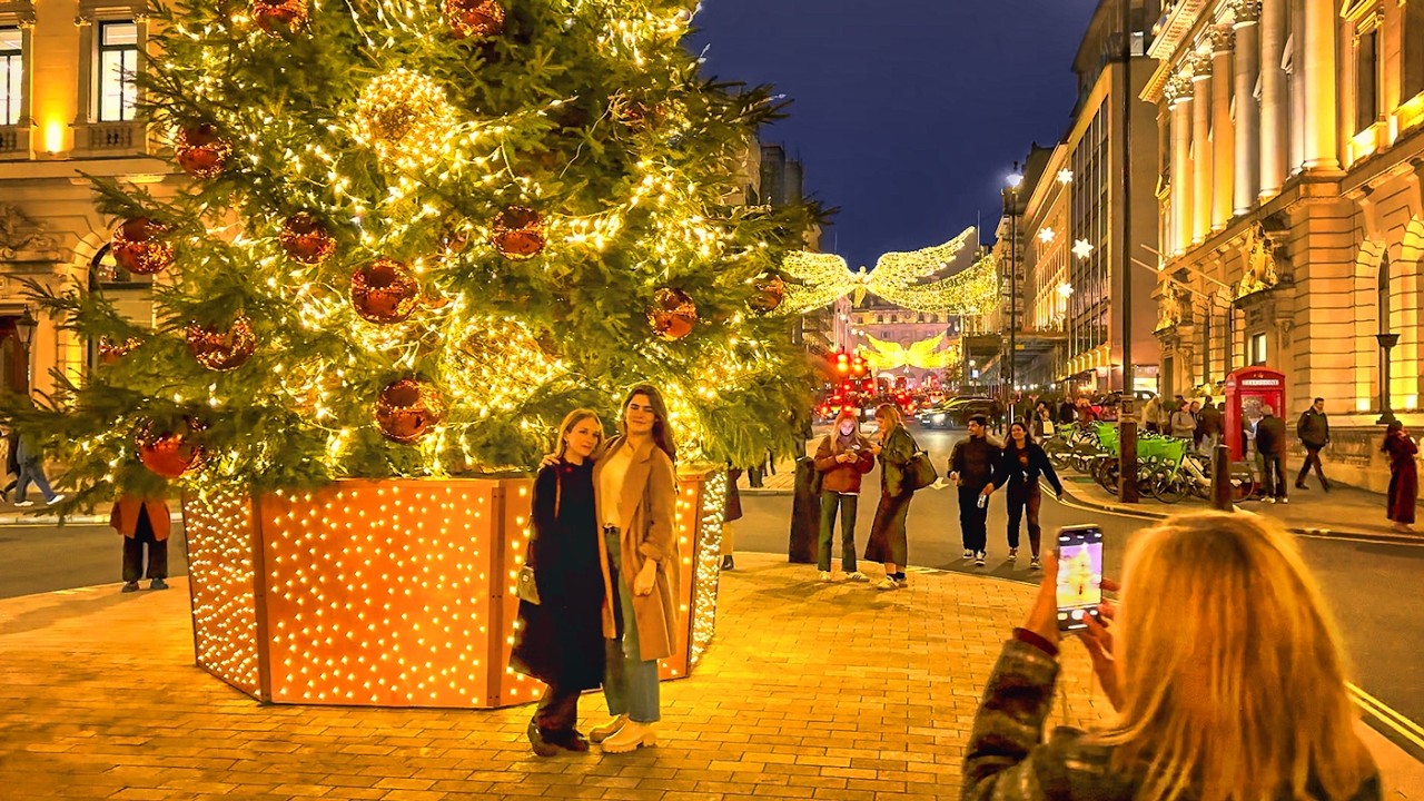2024 London Christmas Lights Tour ✨ Carnaby & Regent Street Christmas Lights Walk 🎄 4K HDR
