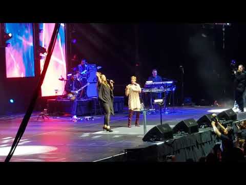 Mi Redentor Vive (My Redeemer Lives) Chrstine D'Clario ft. Crystal Lewis (2017)