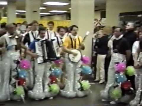 Ferko String Band "Just A Closer Walk/Powder Your Face With Sunshine/Hello" - Show of Shows 1989