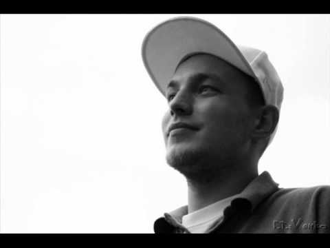 Duże Pe feat. Emil Blef & Eldo - Taktowani Werblem Sekund (Mista Pita 'Black Beauty' Remix)