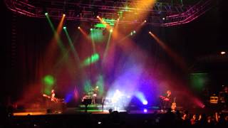 Julieta Venegas - &quot;Algo Está Cambiando&quot; (Teatro Caupolicán 9-junio-2013)
