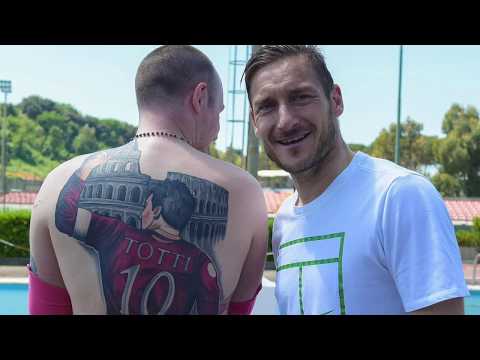 10 tatuaggi CLAMOROSI sul mondo del CALCIO