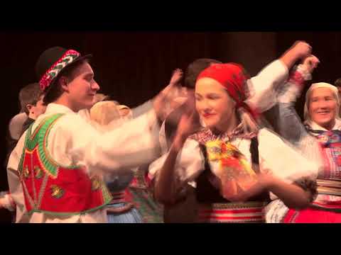 KOLO SLAVUJ - Kiritof na Moravi. Tanci i jačke moravskih Hrvatov [ŠAROliKOLO 2016]