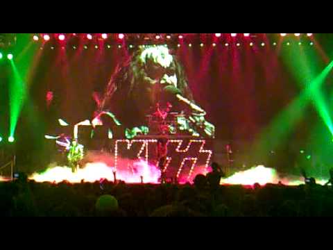 KISS - I'm An Animal (live at Vienna 20.05.2010)