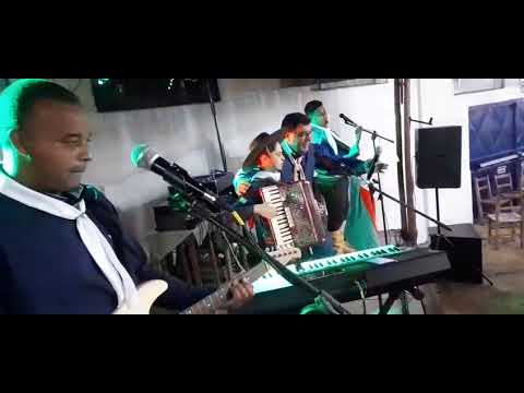 Baile Gaúcho em sao Sepé rio grande do sul tocando um chote 
