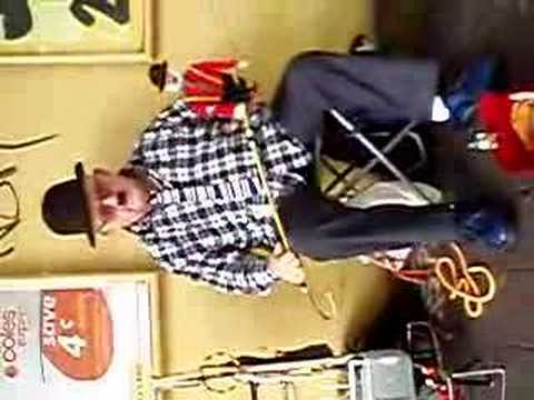 Bonza buskers - Manly NSW