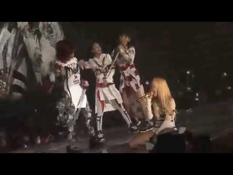 2NE1 - "I DON'T CARE (Rock Ver.)" LIVE PERFORMANCE