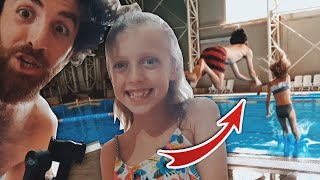 🤪 Barti și Scarlett în TABĂRĂ acasă!