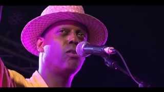 Eric Bibb - For you - La Nuit du Blues 2010 [Best of Guitar-tube.com]