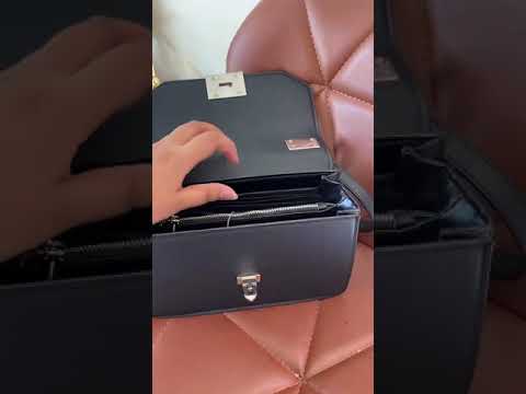 รีวิวกระเป๋า charles & keith