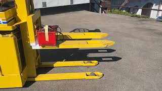 Купить штабелер Abeko 12 SATX - Изображение 4 | Forkliftonline AZ Штабелер Abeko 12 SATX | Изображение 4 - Forkliftonline