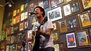 Frank Turner Live at Twist and Shout - &quot;I Knew Prufrock Before He Got Famous&quot;