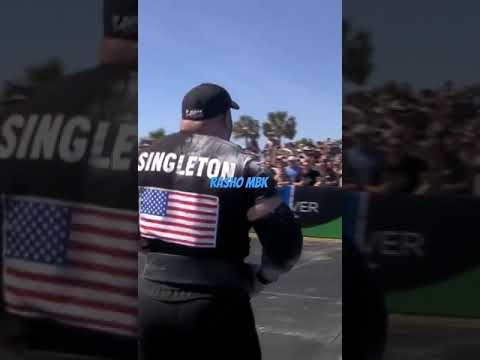 𝗧𝗵𝗲 𝗔𝗹𝗯𝗮𝘁𝗿𝗼𝘀𝘀 strikes again 😎😜😜 #cafu