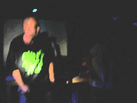 Metrowy, Esko, Biak (TruKru)