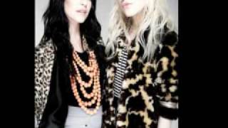 The veronicas-Someone wake me up Lyrics