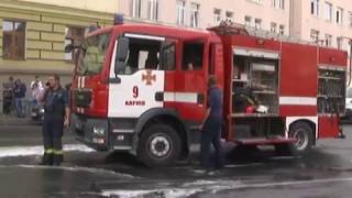 В центре Харькова загорелся автомобиль