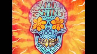 Mod Sun - Stoner Girl (feat. Pat Brown)
