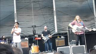 The Temper Trap London&#39;s Burning live @ Rock En Seine 25/08/2012