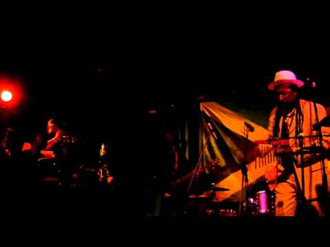 Troy Ellis at the  Hootananny 10th Jan 2013 Pt 12