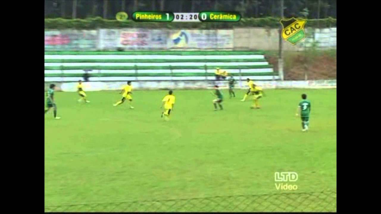Melhores momentos do volante João Pedro.