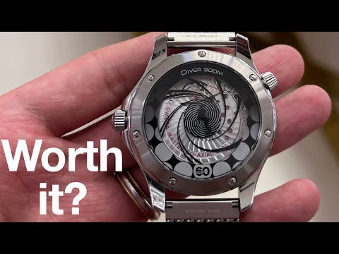 Don't Buy The 2022 OMEGA Seamaster Diver 300M James Bond 60th Anniversary Edition! Hands-On Review