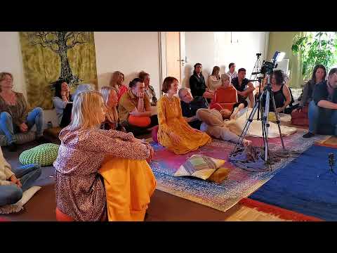 Manik "Licht auf dem Weg 1/3 - Der Verstand ist die Ursache aller Verwirrung"  Satsang-Auszug