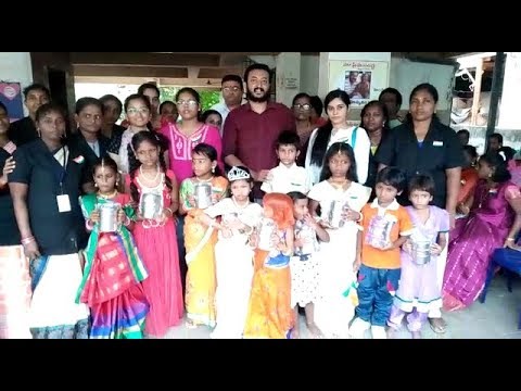 కృష్ణమ్మ అందాలు ఆస్వాదిస్తున్న నగరవాసులు Visitors Rush to Prakasam Barrage Traffic Jam Flyover,Vizag Vision...