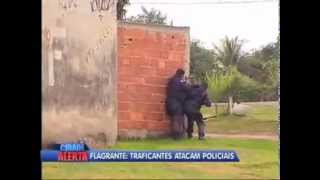 preview picture of video 'Traficantes e policiais trocam tiros em Antares RJ'
