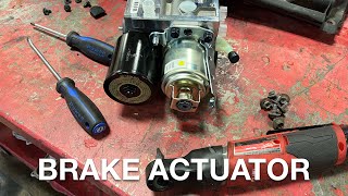 2008 Toyota Prius Gen 2 ABS Brake Actuator Replacement : A Step by Step Guide