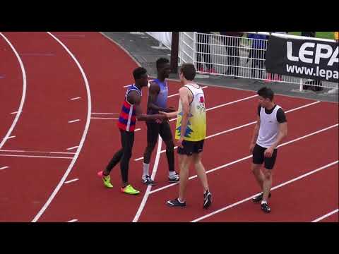 AOUDIA Sabri  et  DEJEAN Joseph au coude à coude dans cette finale B - 200m CAM Finale.B