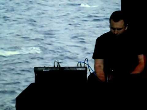 Batur Sönmez Antarktika - live in berlin 2009 part 6