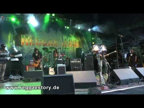 Ky-Mani Marley - 1/4 - Medley + Roots Rock Reggae - Reggae Jam 2014