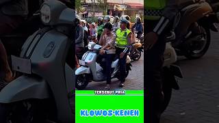 Download lagu This man could only surrender when he suddenly ended up giving a police officer a ride #shorts mp3