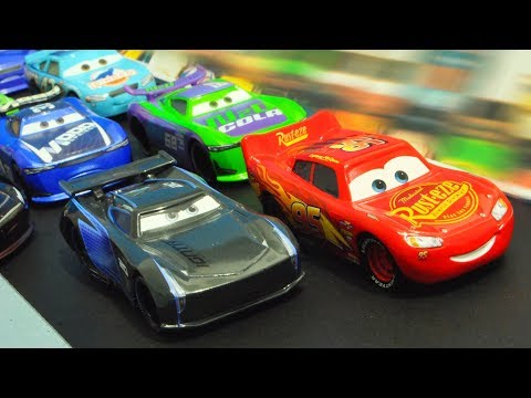 Disney Cars 3 : Piston Cup Race! - StopMotion