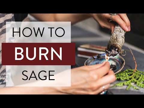 How to Burn Sage 🔥🌿 (Smudging to attract POSITIVE energy)