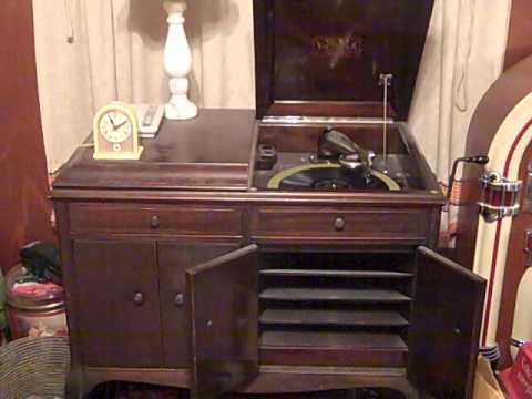 GLEN OSWALD'S SERENADERS - GO YOUR WAY AND I'LL GO MINE - ROARING 20'S VICTROLA