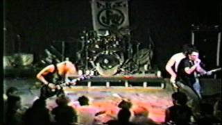 D.R.I. (Austin 1985) [34]. Evil Minds