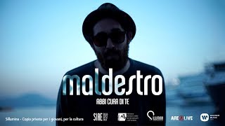 Musik-Video-Miniaturansicht zu Abbi cura di te Songtext von Maldestro