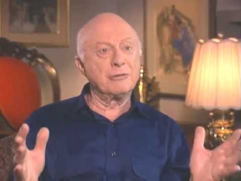 Norman Lloyd discusses the Alfred Hitchock film "Spellbound" - EMMYTVLEGENDS.ORG