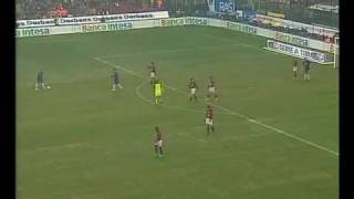 Download lagu AC Milan vs Inter 3-2 21-02-2004 Serie A 2003-2004 highlights mp3
