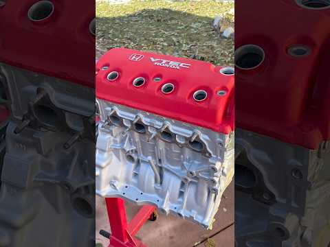 Thumbnail for D16z6 restoration #hondacivic #d16z6 #enginerebuild by Honda C engine