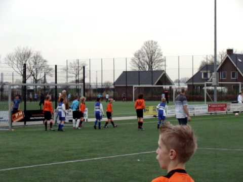 v.v. De Meern E1 - Elinkwijk E3 Bekerwedstrijd 07-04-2010